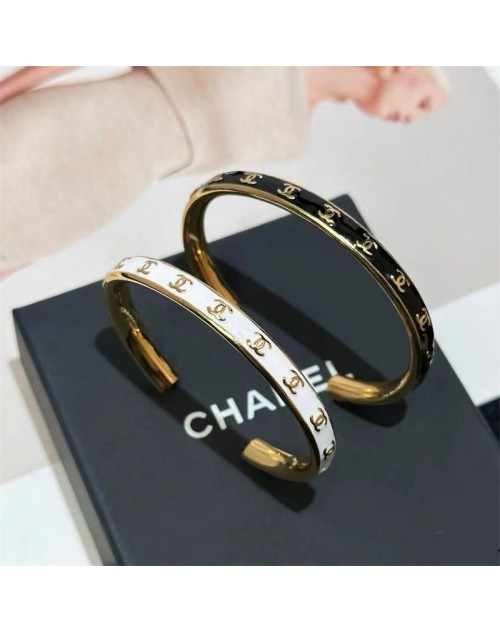 Chanel シャネル手链 ブレスレット 品番：X-LI-CHA-56673ラインで在庫確認とご注文の際、品番を教えてください